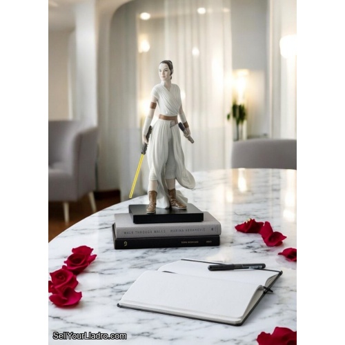 Lladro Rey – Star Wars Porcelain Figurine SKU: 01009414