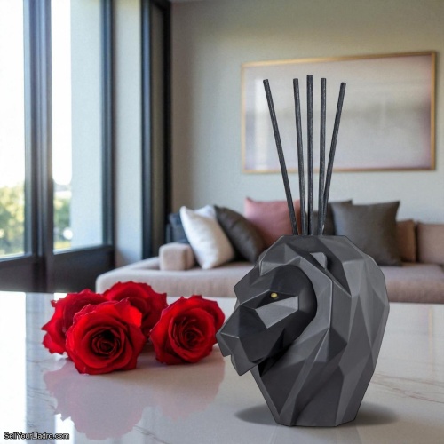 Lladro León Perfume Diffuser - Unbreakable Spirit SKU: 01040311